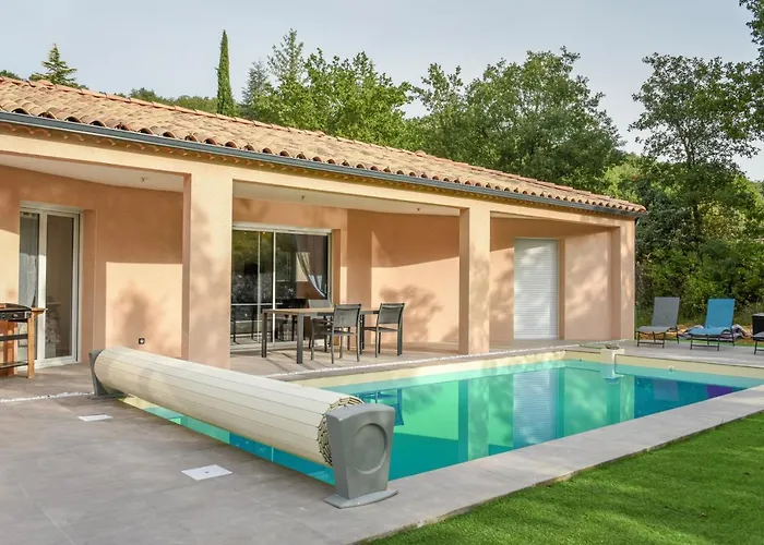 La Villa Adoe